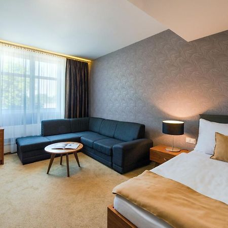 Hotel Vetruse อุสตีนัดลาแบม ภายนอก รูปภาพ