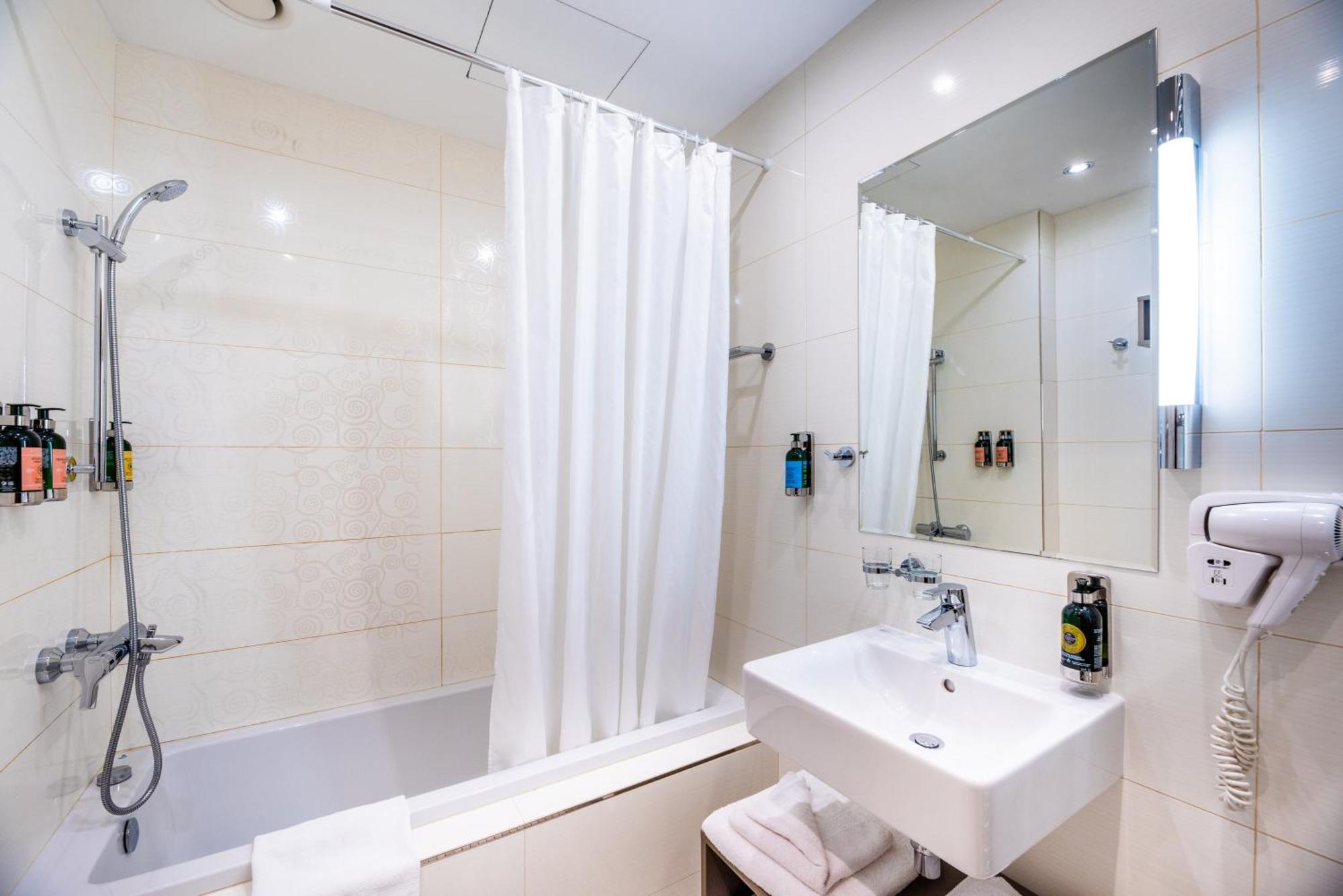 Hotel Vetruse อุสตีนัดลาแบม ห้อง รูปภาพ